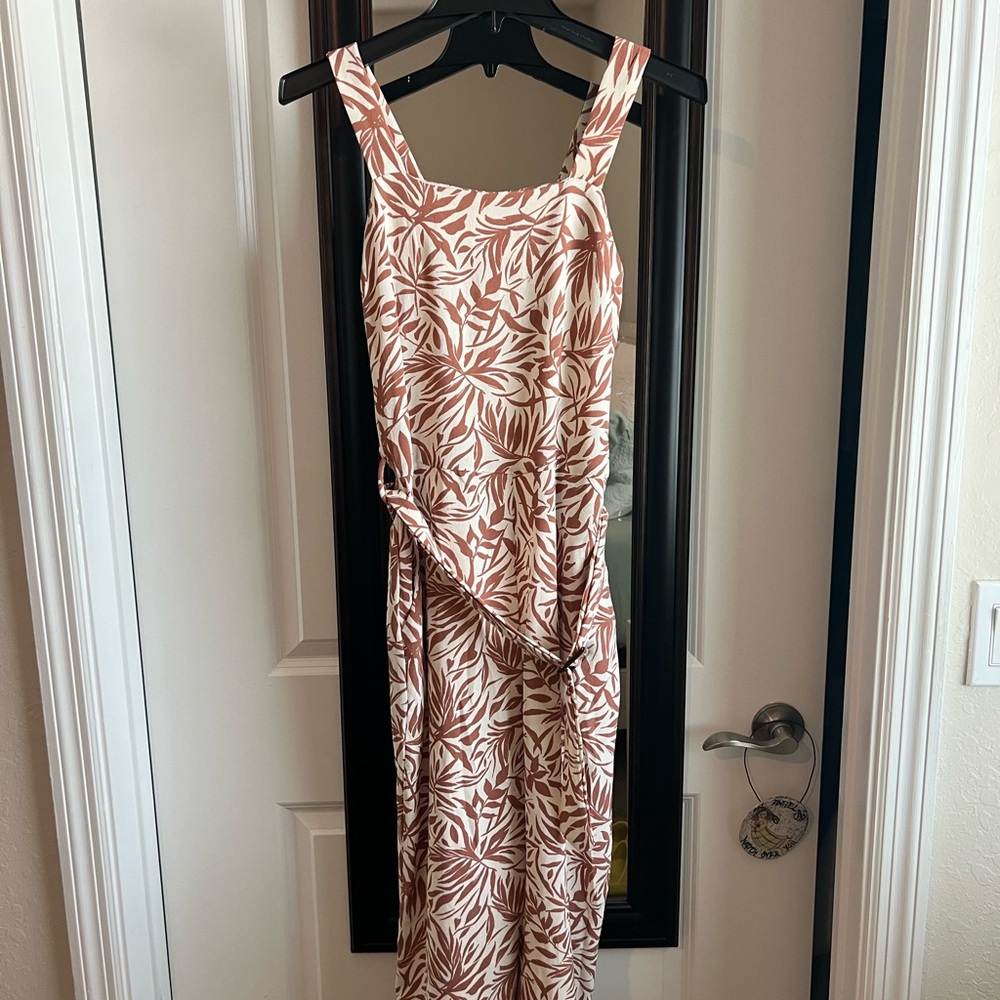 Monteau Brown and White Leaf Print Top